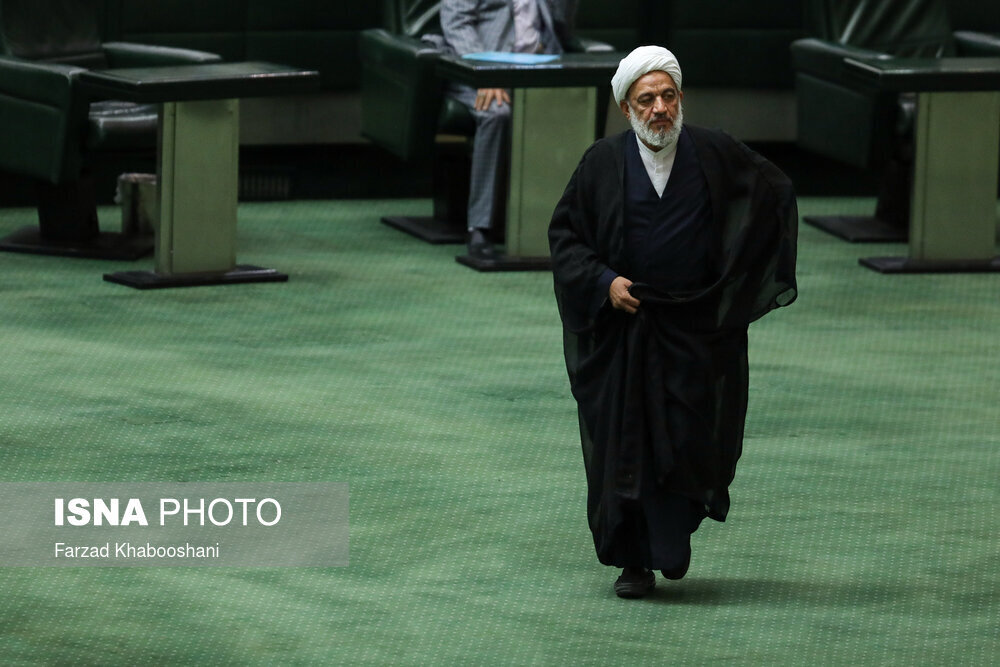 آقاتهرانی: حق نداریم در برابر دشمن مشترک اختلافات را بروز دهیم