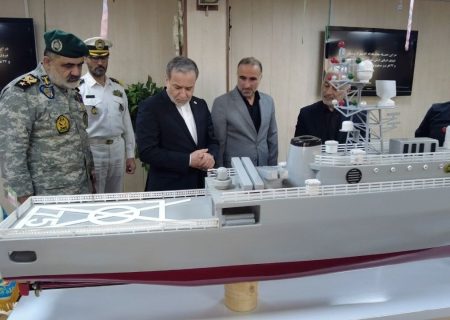 تاکید دریادار ایرانی بر آمادگی کامل نیروی دریایی برای دفاع از امنیت و منافع کشور​